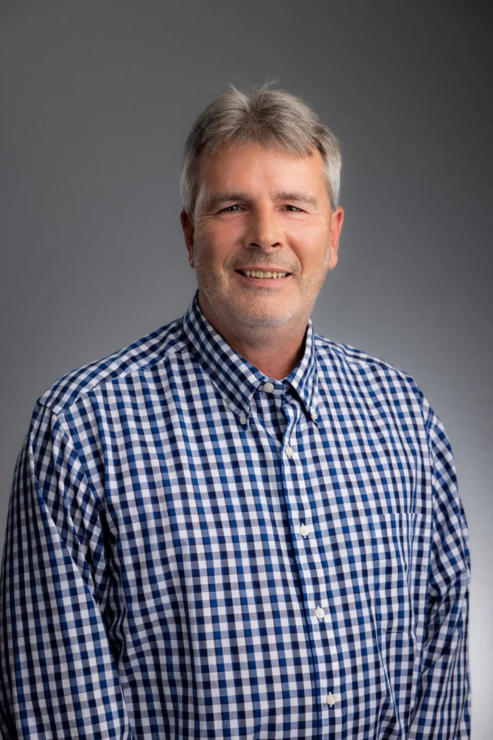 at specialty service group headshots and group 4